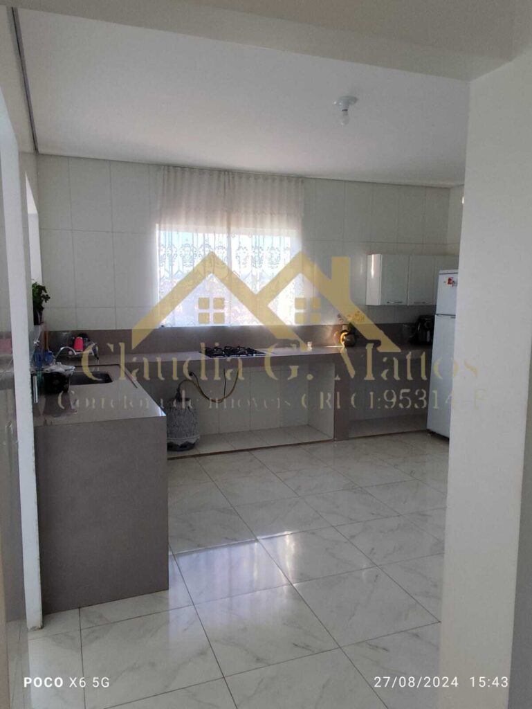 Vende casa em Pedreira/SP
